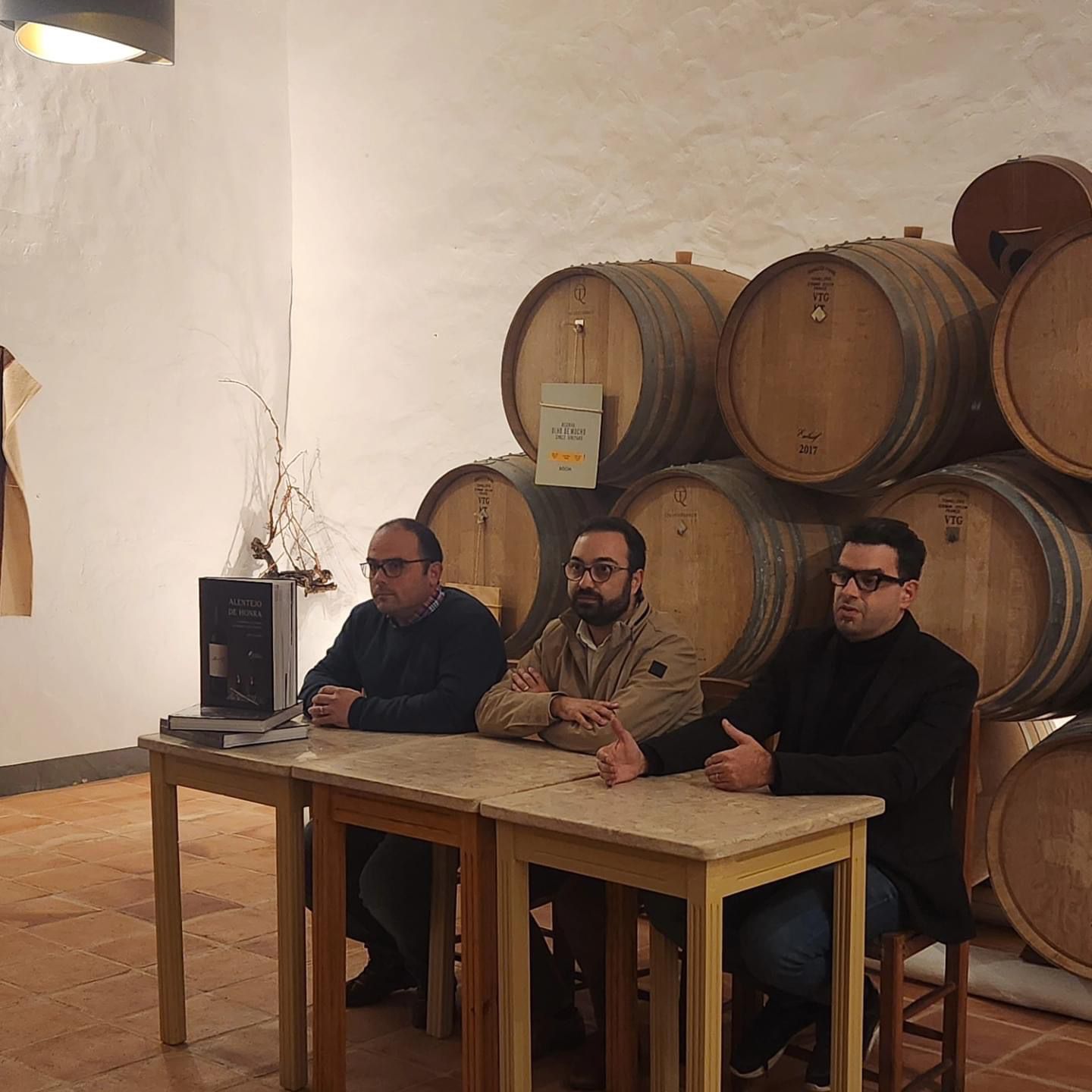 Apresentação do Livro: Alentejo de Honra Apresentação do Livro: Alentejo de Honra