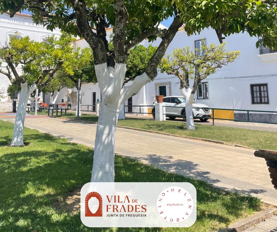 Projeto para a Requalificação da Praça 25 de Abril Projeto para a Requalificação da Praça 25 de Abril