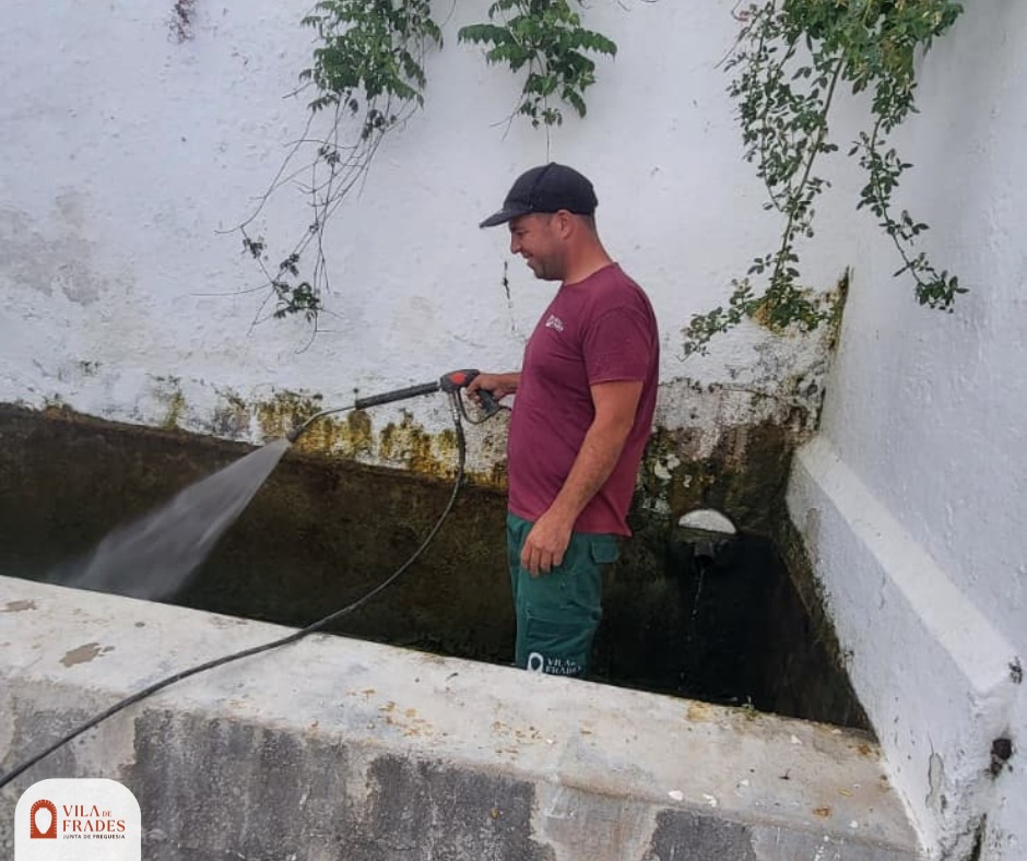 Limpeza e Manutenção dos Chafarizes