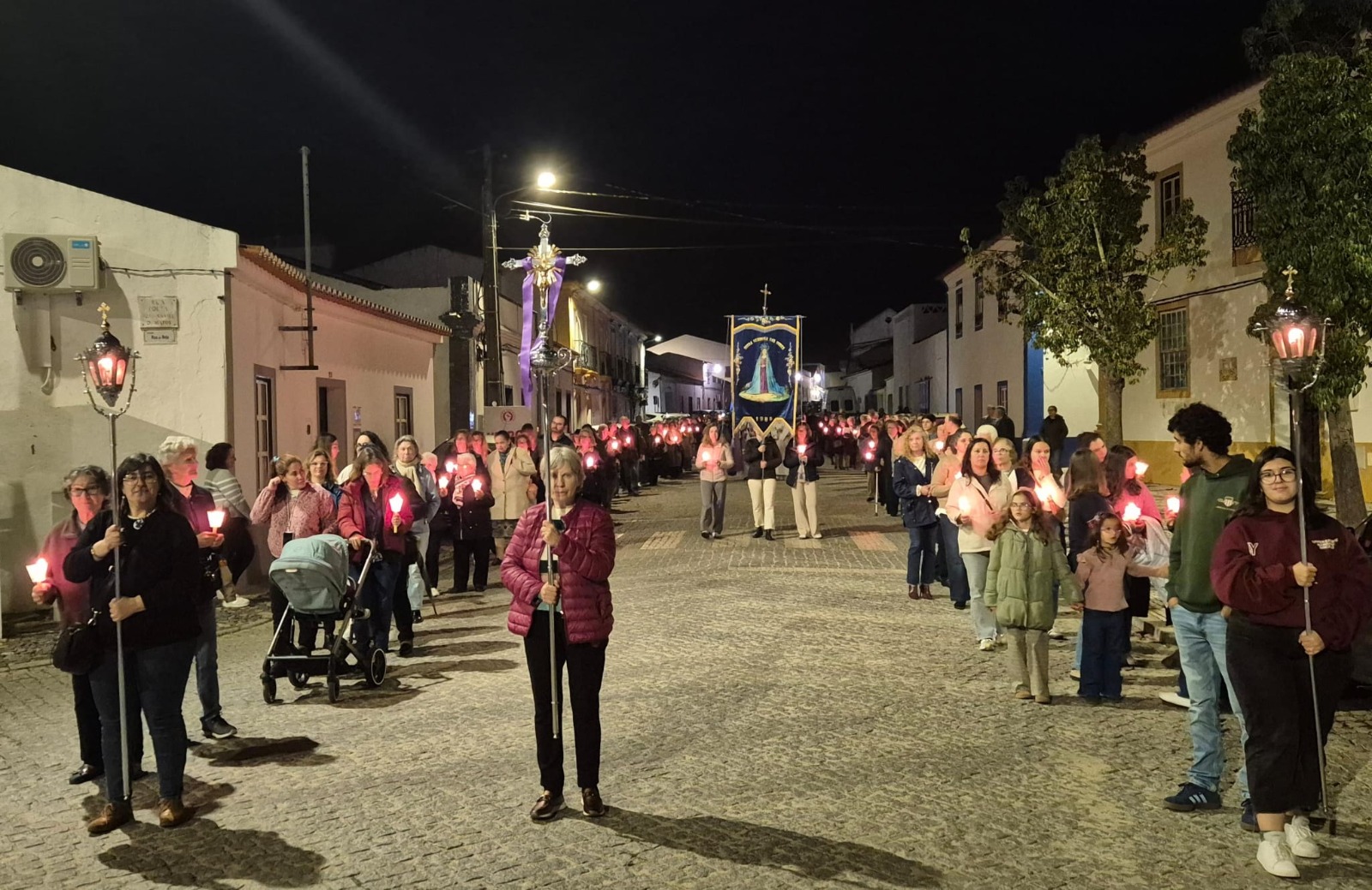 Procissão em Honra de Nossa Senhora das Dores Procissão em Honra de Nossa Senhora das Dores